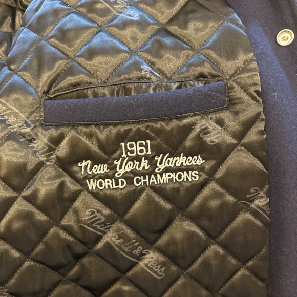 Cooperstown Authentic Collection Wool Yankee Jacket - Picture 2 of 6